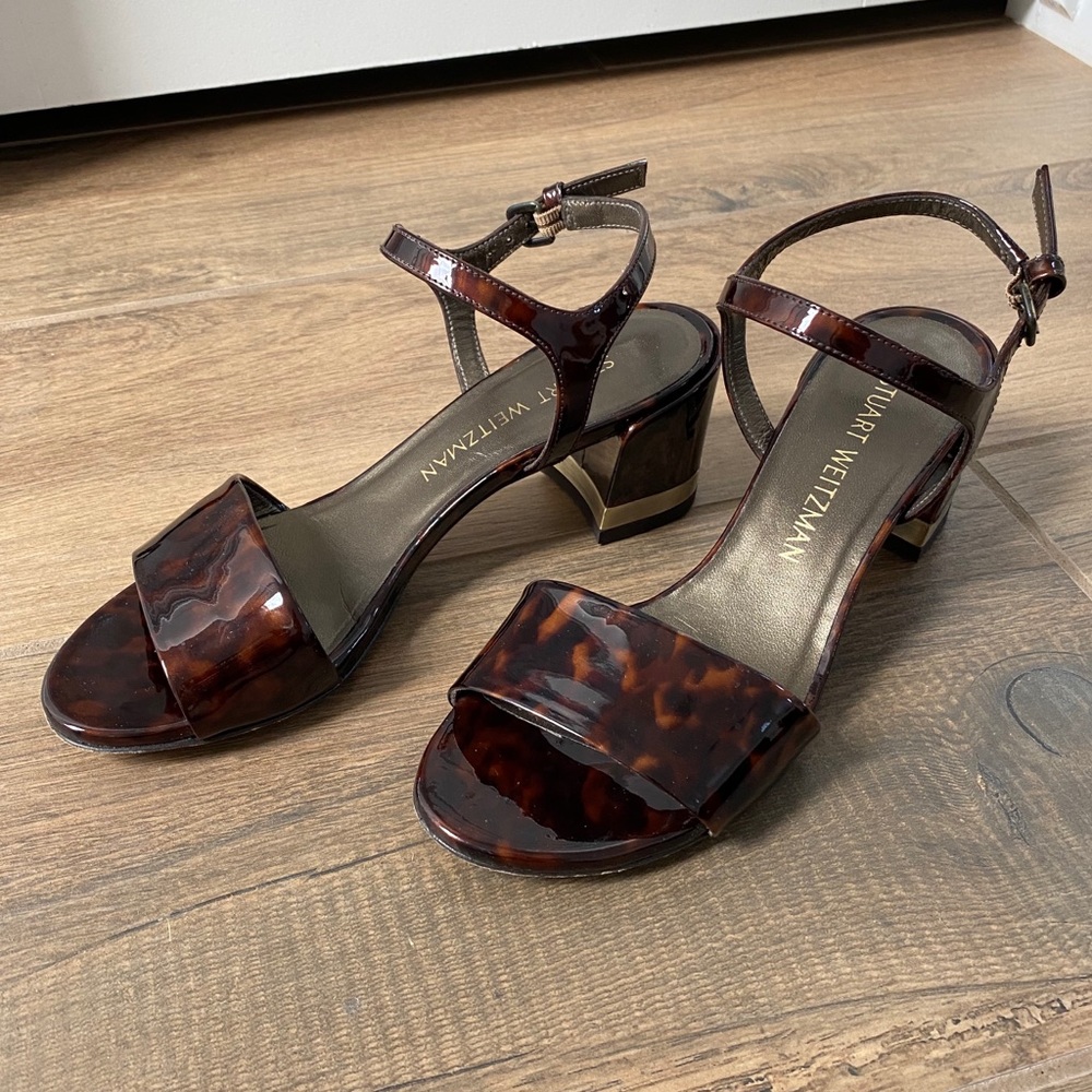 STUART WEITZMAN